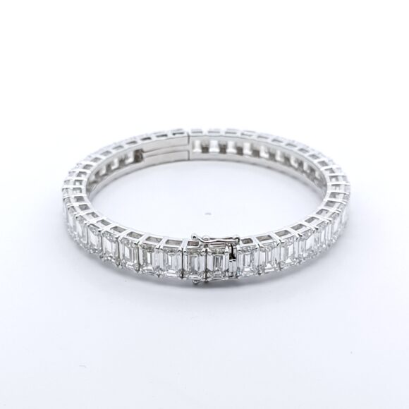 Emerald Embrace Bangle