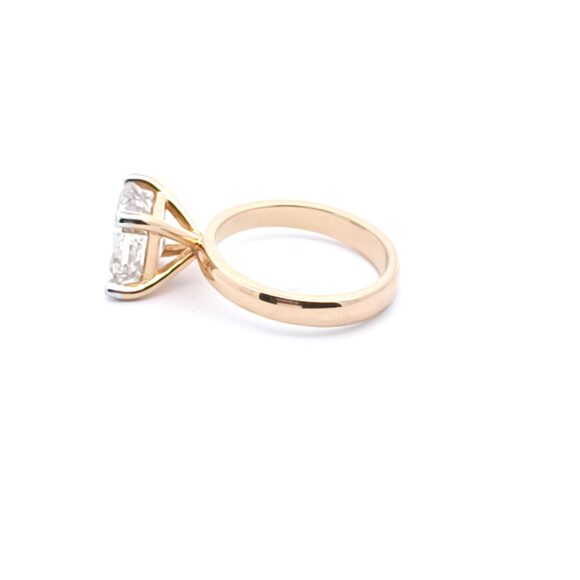 Royal Grace Ring - Image 2